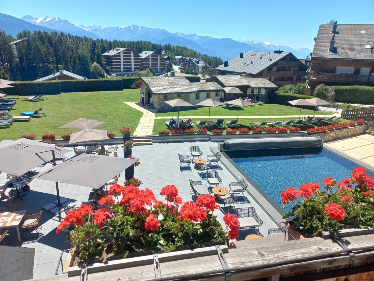 Apartment 24 Hotel Etrier Pool & Spa Crans-Montana Kültér fotó