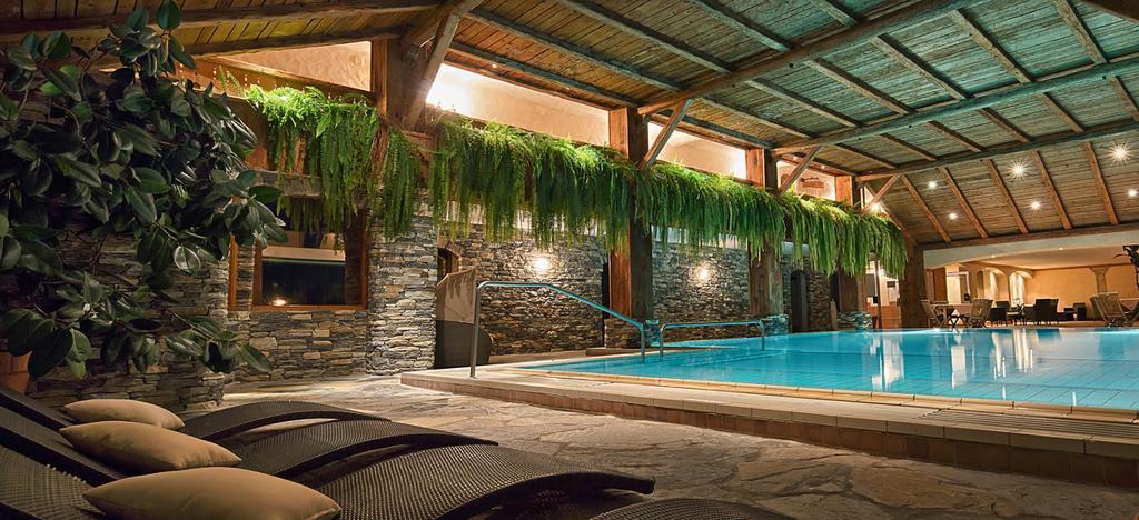 Apartment 24 Hotel Etrier Pool & Spa Crans-Montana Kültér fotó